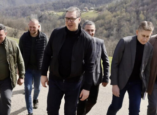 АЛЕКСАНДАР ВУЧИЋ ПОСЕТИО МЕДВЕЂУ