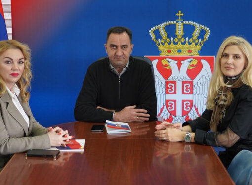 НЕНАД МИТРОВИЋ РАЗГОВАРАО СА НАТАШОМ СТАНИСАВЉЕВИЋ У БУЈАНОВЦУ