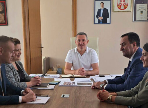 НЕНАД МИТРОВИЋ ПОСЕТИО ОПШТИНУ МЕДВЕЂА