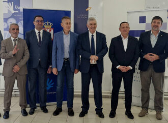 МИНИСТАР ДЕМО БЕРИША У ПОСЕТИ БУЈАНОВЦУ