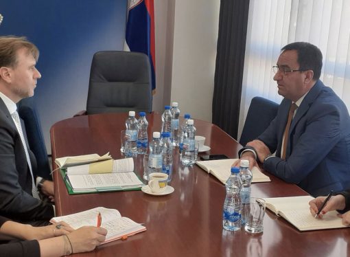 TAKIMI I U.D. DREJTORIT TË SHËRBIMIT TË TRUPIT KOORDINUES DHE SHEFIT TË DEPARTAMENTIT POLITIK TË DELEGACIONIT TË BE-së