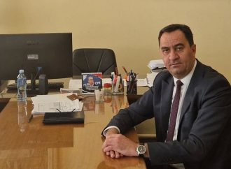 ЧЕСТИТКА НЕНАДА МИТРОВИЋА ПОВОДОМ ПОЧЕТКА МЕСЕЦА РАМАЗАНА