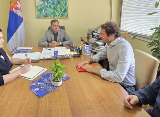 В.Д. ДИРЕКТОРА СЛУЖБЕ КООРДИНАЦИОНОГ ТЕЛА НЕНАД МИТРОВИЋ РАЗГОВАРАО СА ВИШИМ САВЕТНИКОМ ВИСОКОГ КОМЕСАРА ОЕБС-А ЗА НАЦИОНАЛНЕ МАЊИНЕ ЕЛИОМ БОЂОМ