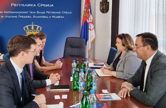 САСТАНАК В.Д. ДИРЕКТОРА СЛУЖБЕ КООРДИНАЦИОНОГ ТЕЛА НЕНАДА МИТРОВИЋА СА ПРЕДСТАВНИЦИМА АМБАСАДЕ САД
